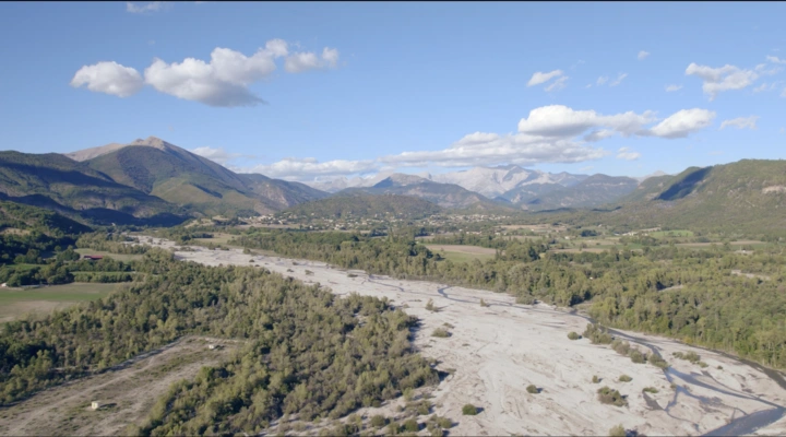prise de vue aérienne par drone en Alpes-de-Haute-Provence